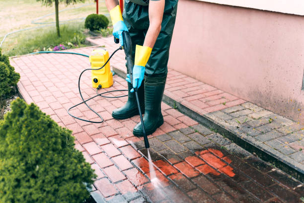 Professional Pressure Washing Services in Seeley, CA